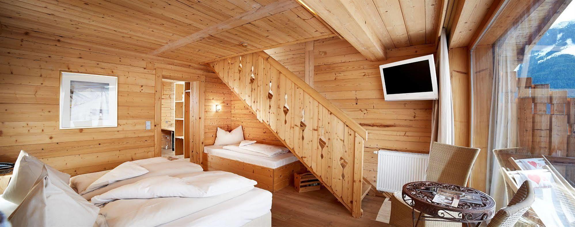 Art & Ski-In Hotel Hinterhag Saalbach-Hinterglemm Quarto foto